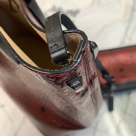 MCM Small Metallic Project Tote Set - Picture 4 of 8